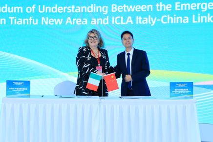 Firmato l’accordo e inaugurata la sede: nuovi progressi nella cooperazione tra la Nuova Area di Tianfu e&nbsp;l’Italia