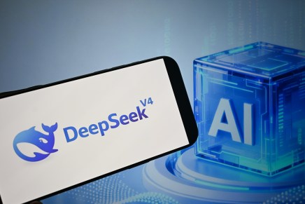 La Cina promette di tutelare fermamente i diritti delle proprie imprese di fronte al divieto statunitense su DeepSeek La Cina promette di tutelare fermamente i diritti delle proprie imprese di fronte al divieto statunitense su DeepSeek