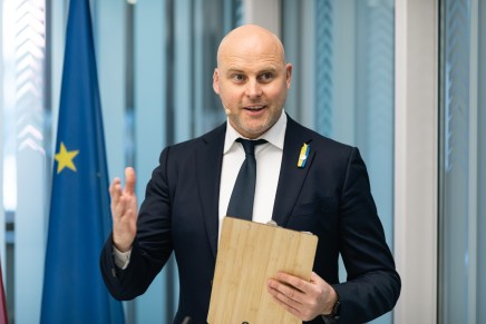 La vittoria di Kulbergs in Lettonia e il laboratorio baltico della nuova russofobia&nbsp;europea